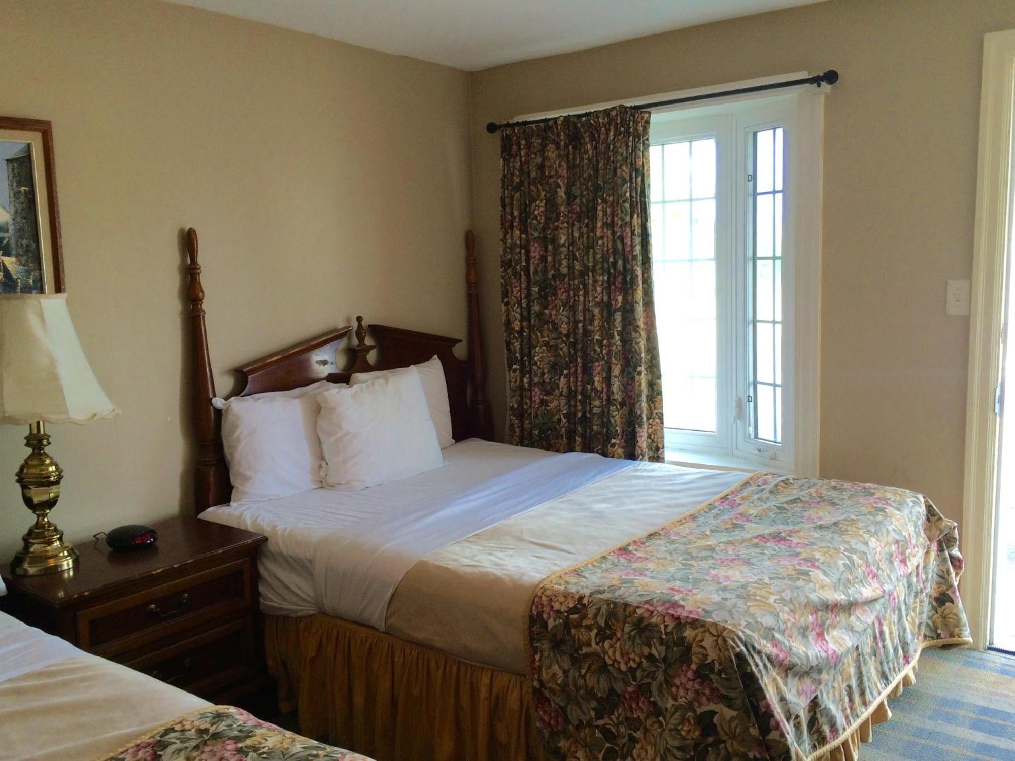 E-Lodge Near The Falls Niagara Falls Phòng bức ảnh